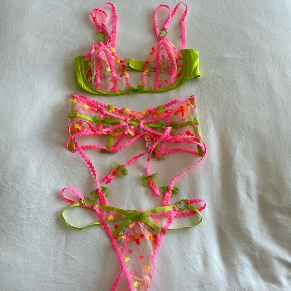 For Love and Lemons Lingerie Set - Picture 2 of 4